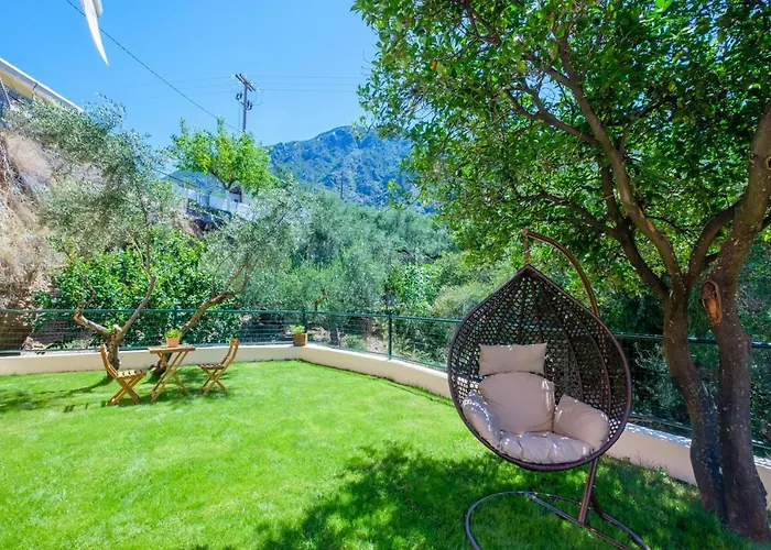 Almyros Aktis Private Garden Apartment