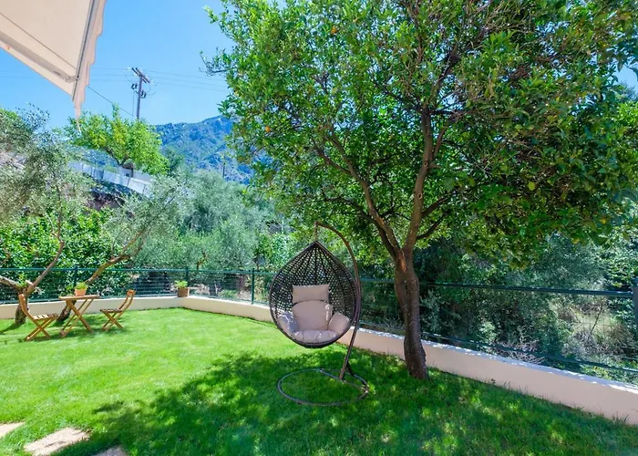 Almyros Aktis Private Garden Apartment