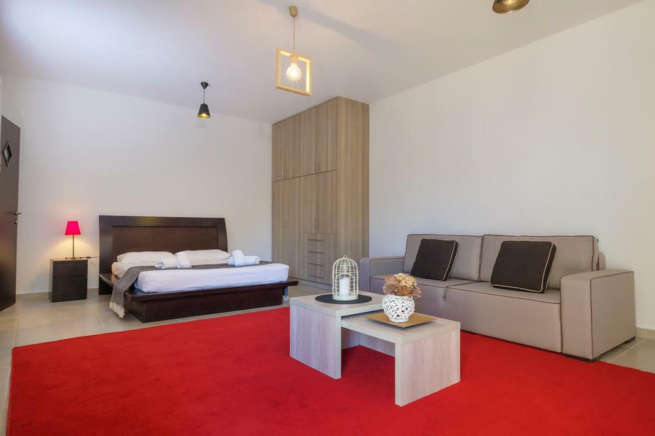 Holiday home Almyros Aktis Private Garden Kalamata