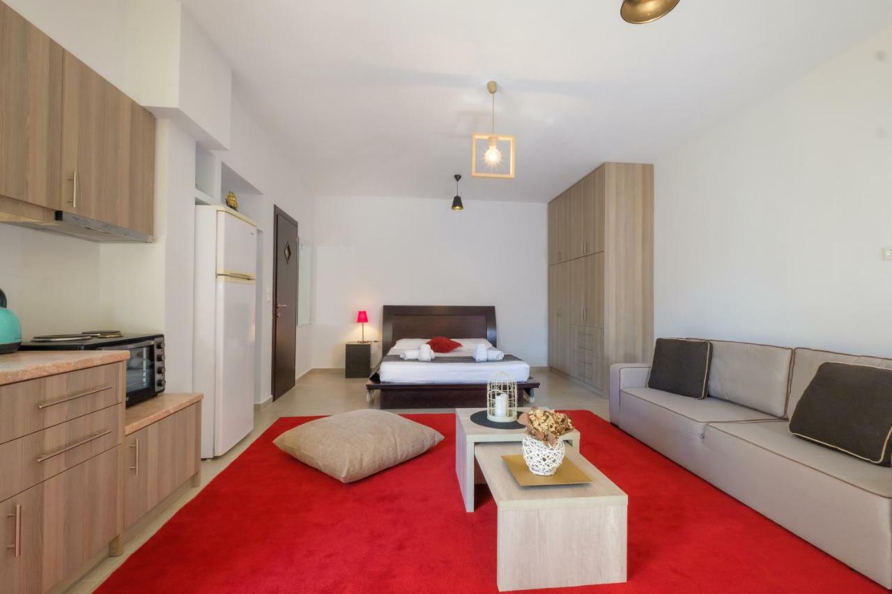 Almyros Aktis Private Garden Holiday home